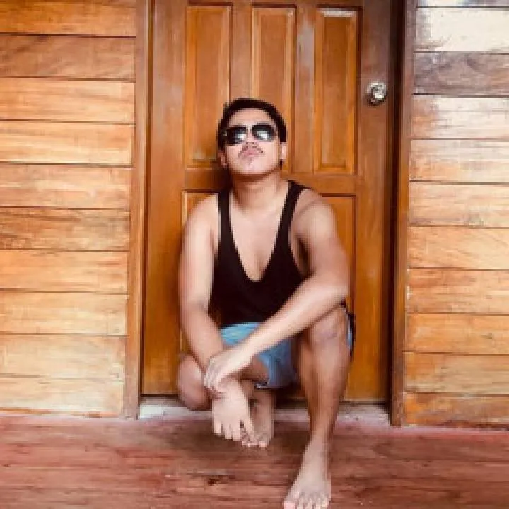 Gust Photo On Jungo Live