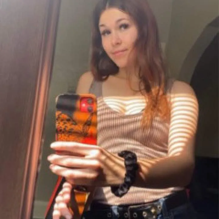 Roselyn Photo On Jungo Live