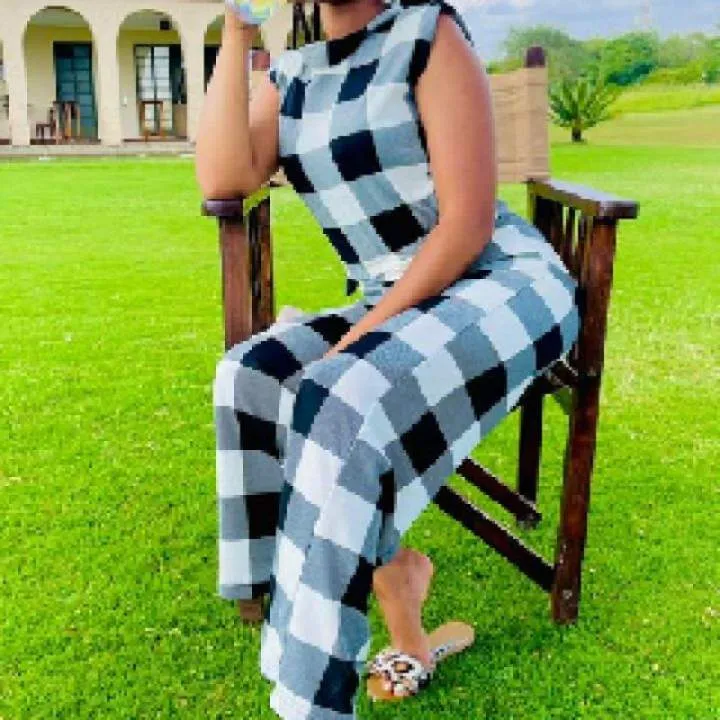 Royal........ Photo On Jungo Live