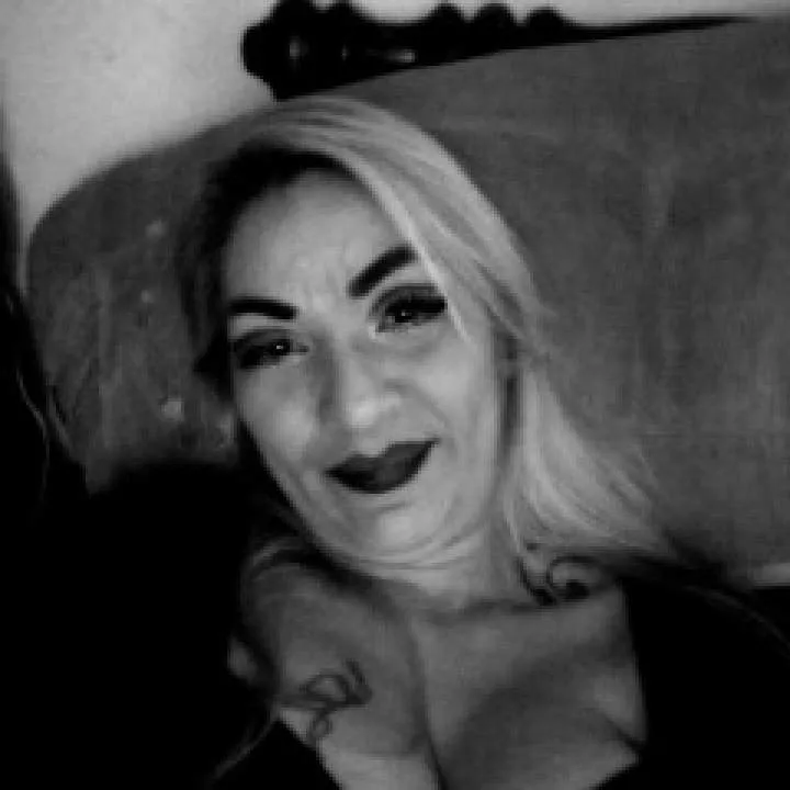 Brenda Photo On Jungo Live