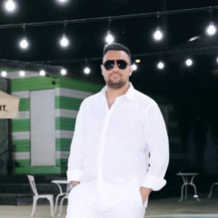 Robert89 Photo On Jungo Live