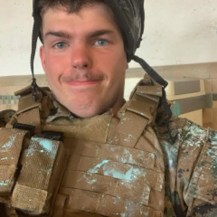 Layne Photo On Jungo Live