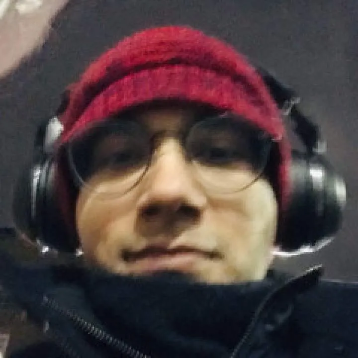 R89 Photo On Jungo Live