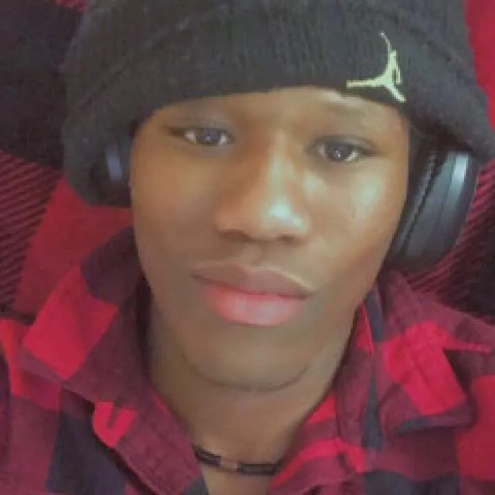 Siri Photo On Jungo Live