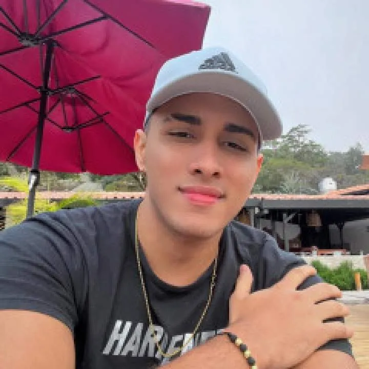 Alejoc Photo On Jungo Live