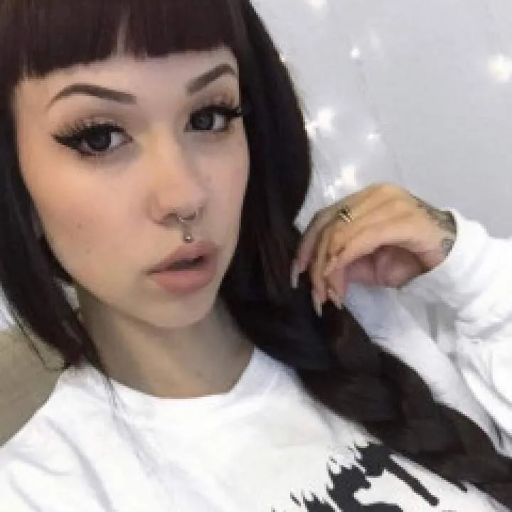 Ella Photo On Jungo Live