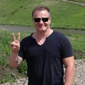 Bottom Photo On Jungo Live