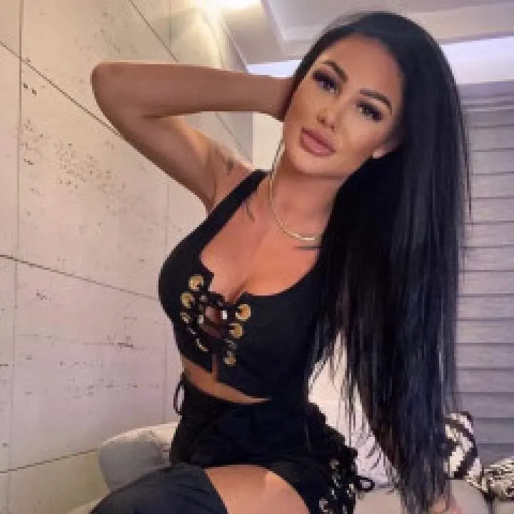 Mistress Photo On Jungo Live