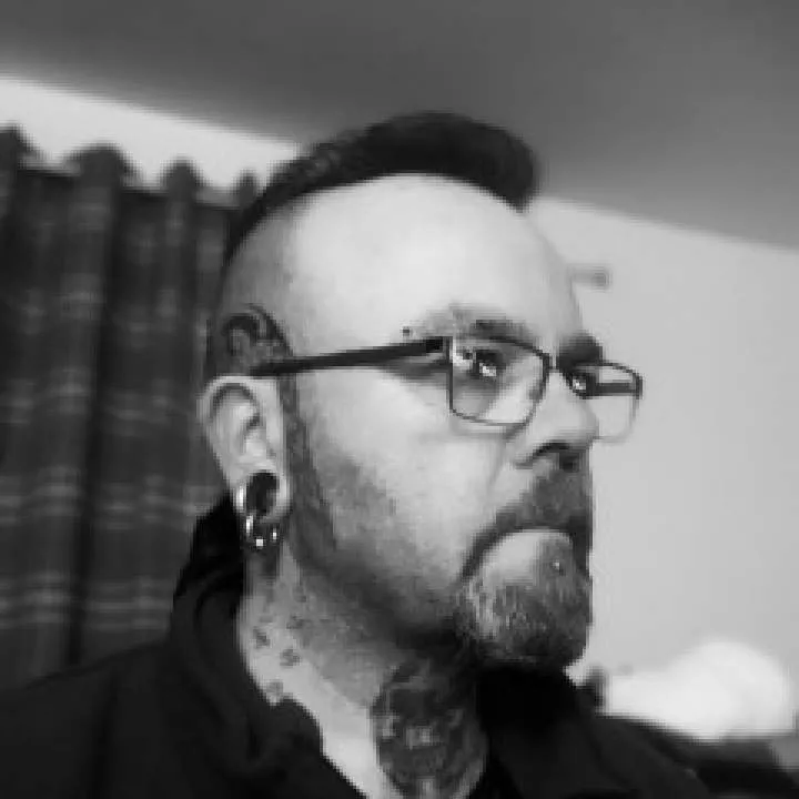 Tim Tat Photo On Jungo Live