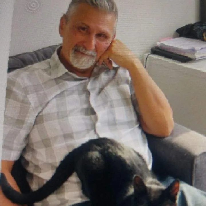 Sadsack Photo On Jungo Live