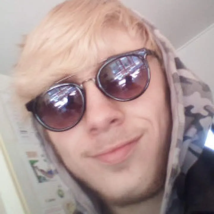 ........ Photo On Jungo Live