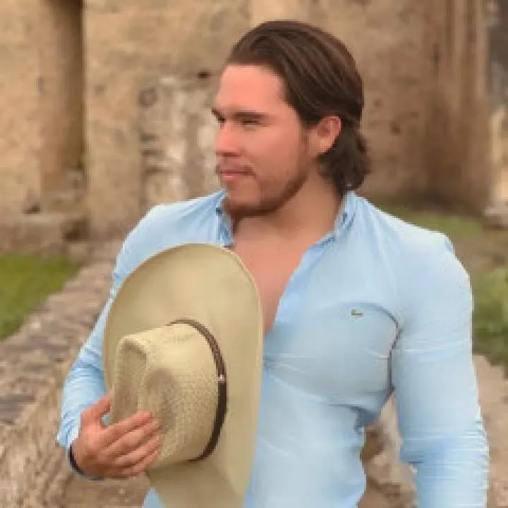 Cesar Photo On Jungo Live