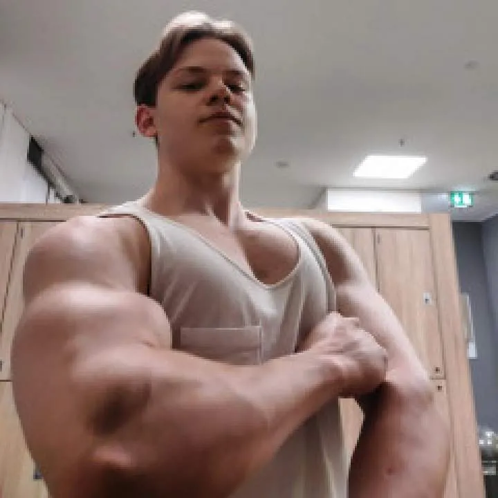 Steven........ Photo On Jungo Live