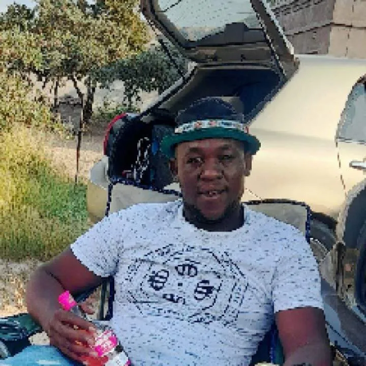 Tuks Photo On Jungo Live