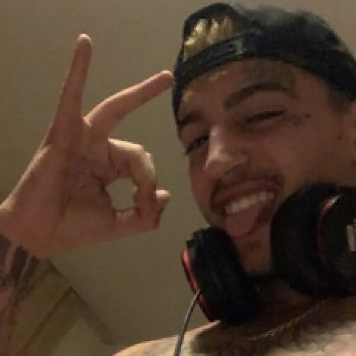 Youngslave Photo On Jungo Live