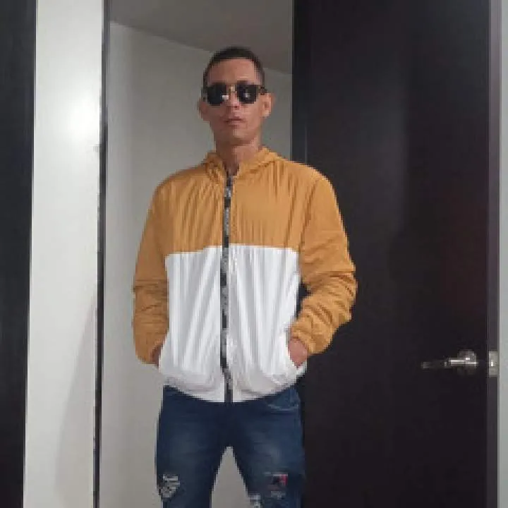 Qwert Photo On Jungo Live