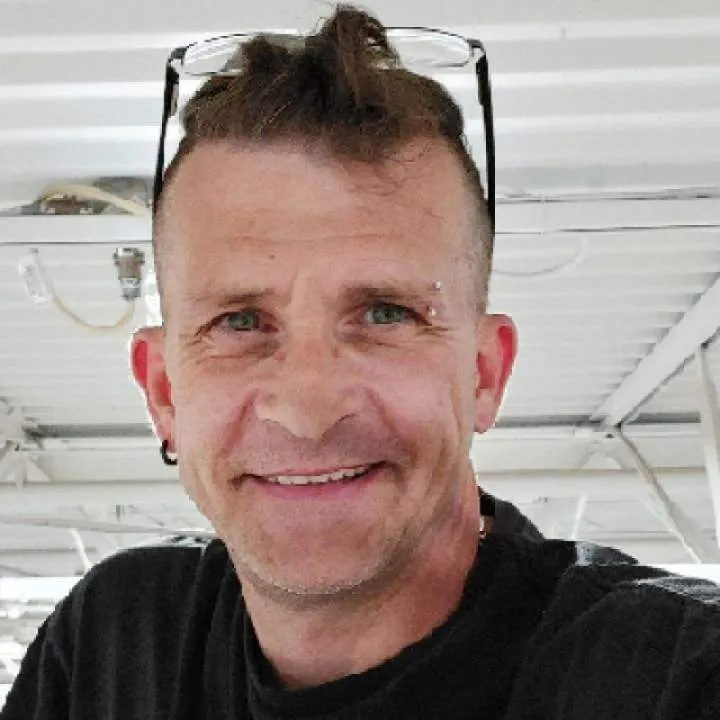 Bullofthebloom Photo On Jungo Live