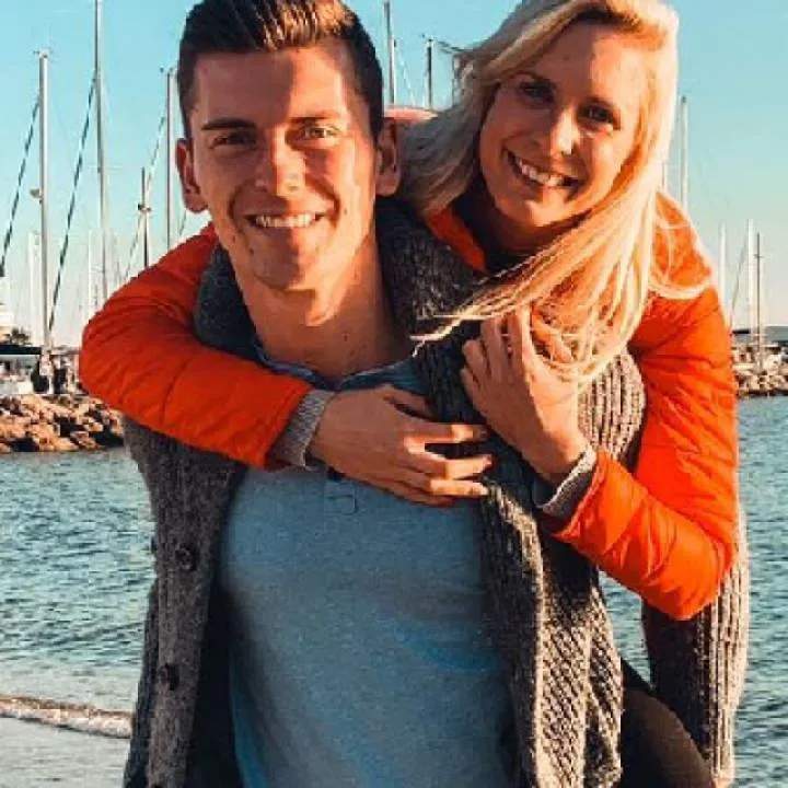 Mike Photo On Jungo Live