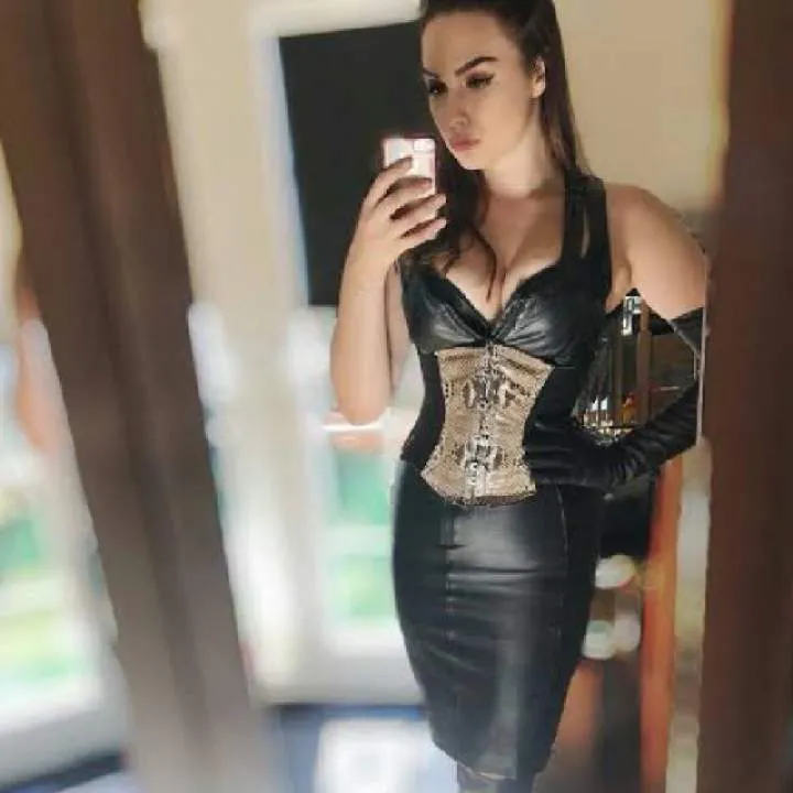 Miss Bella Photo On Jungo Live