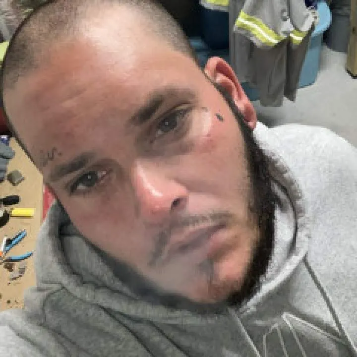 Hay’s Photo On Jungo Live