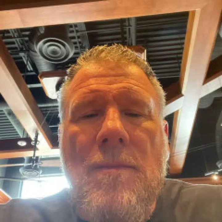 Guywithanedge Photo On Jungo Live