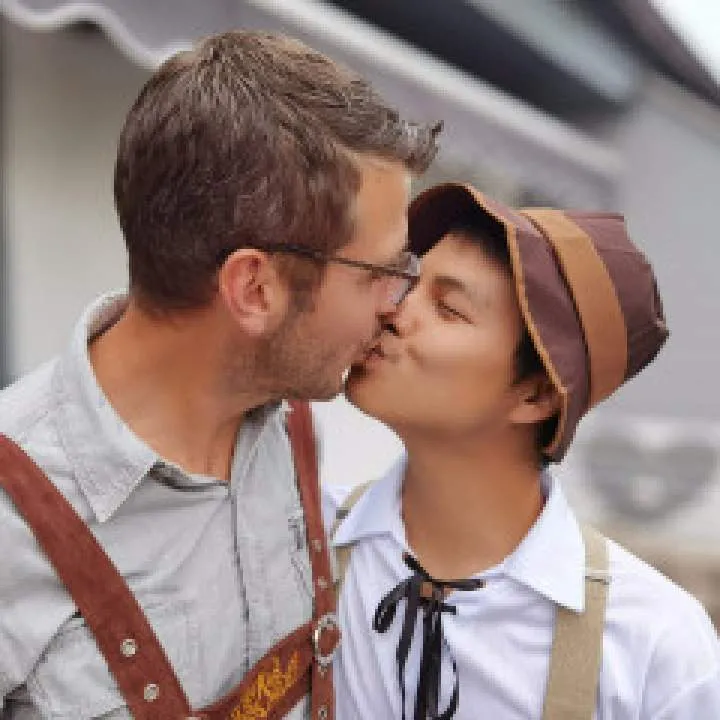 Threesome4fun Photo On Jungo Live