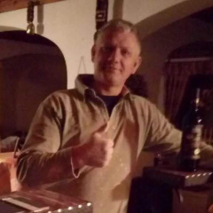 Danijel Photo On Jungo Live