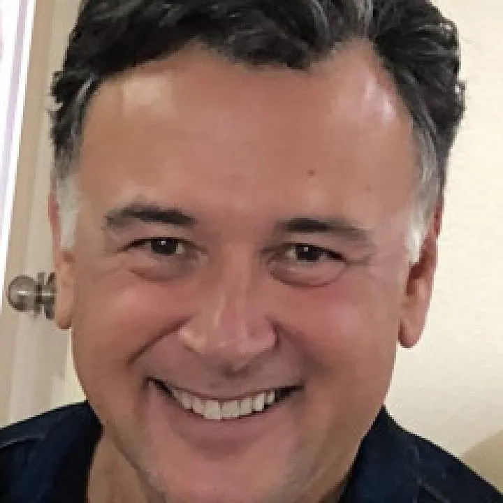 Tom Photo On Jungo Live