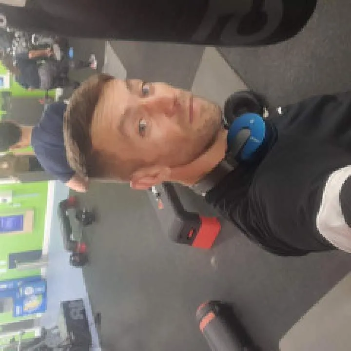 Jak Roland Photo On Jungo Live