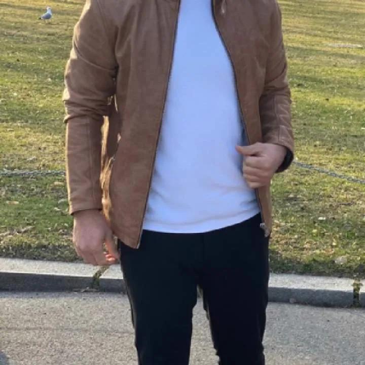 Alex30 Photo On Jungo Live