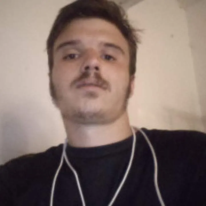 Thomas Photo On Jungo Live