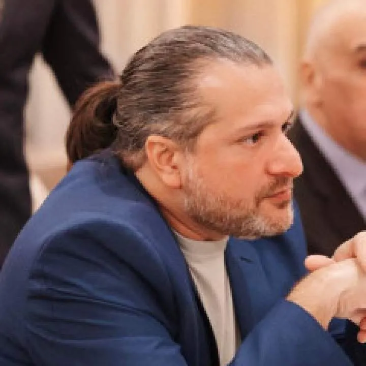 Mika Photo On Jungo Live