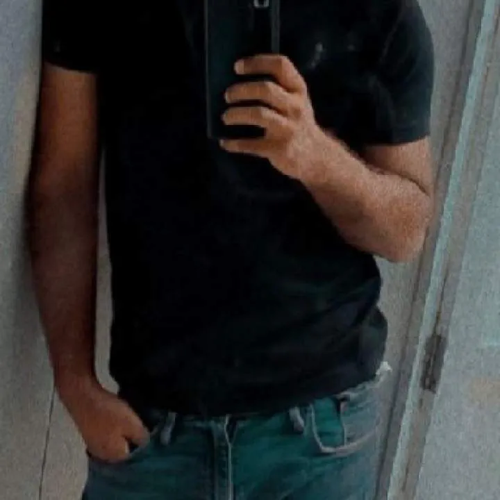 Sam Photo On Jungo Live