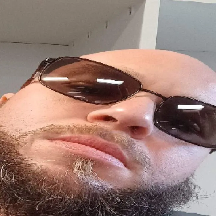 Metro Love Photo On Jungo Live