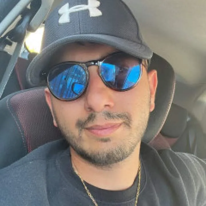 Kostas.... Photo On Jungo Live