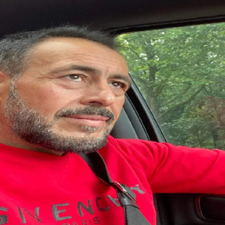 Slimvan Photo On Jungo Live