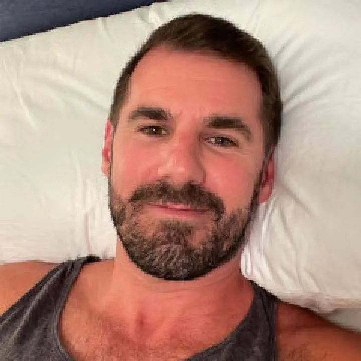 Corry Kelvin Photo On Jungo Live