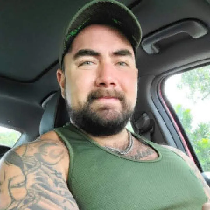 Garretguillermo Photo On Jungo Live