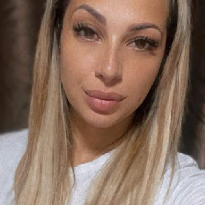 Claudia Photo On Jungo Live