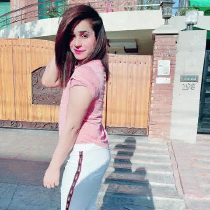 Alishan Official Photo On Jungo Live