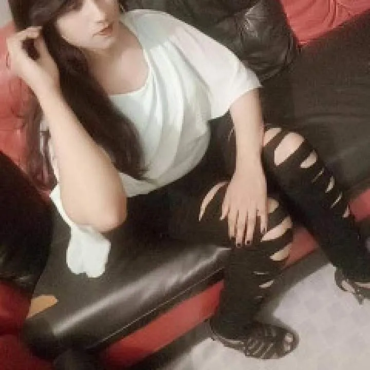 Maheen .... Photo On Jungo Live