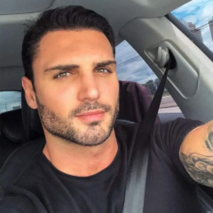 Romualdo Photo On Jungo Live