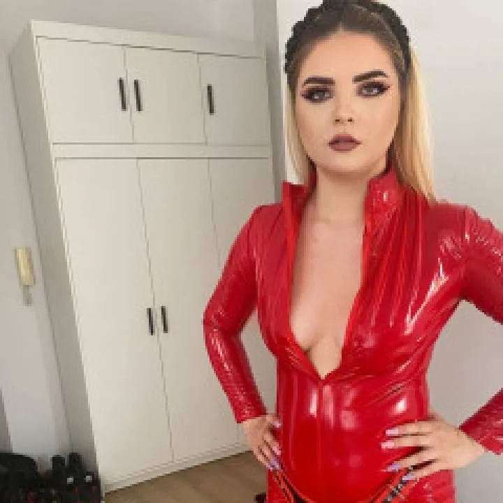 Kylie Photo On Jungo Live