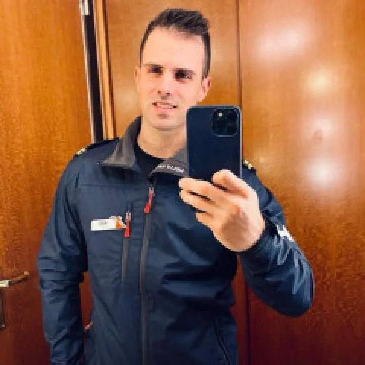 Alex Photo On Jungo Live