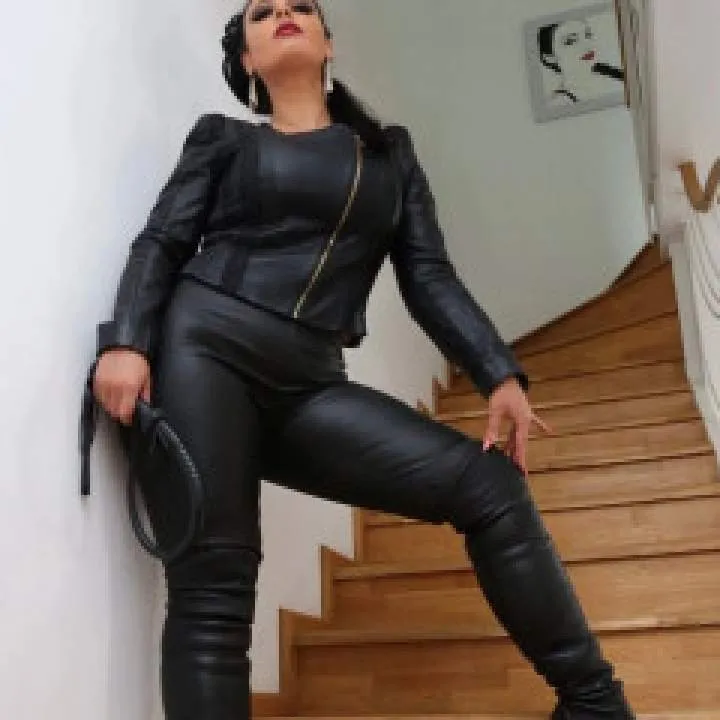 Mistress Joleen Perkins Photo On Jungo Live
