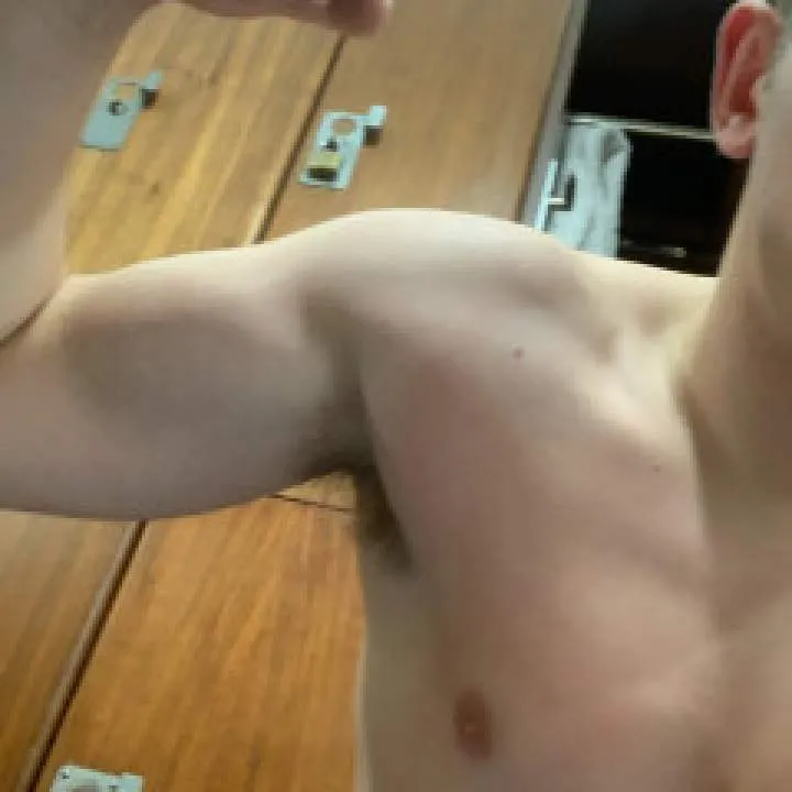 Johnny........ Photo On Jungo Live