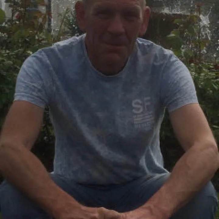 Andyg.... Photo On Jungo Live