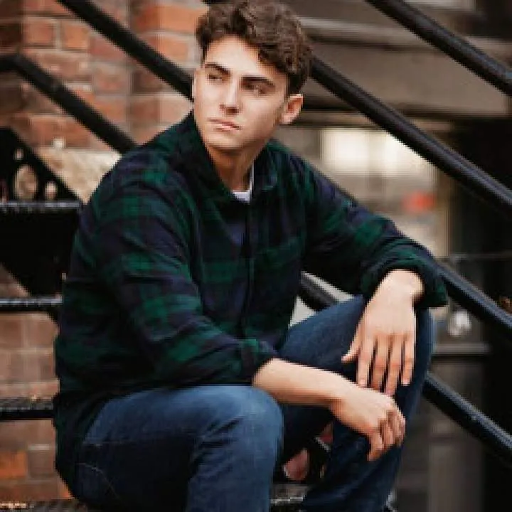 Abhishek Photo On Jungo Live