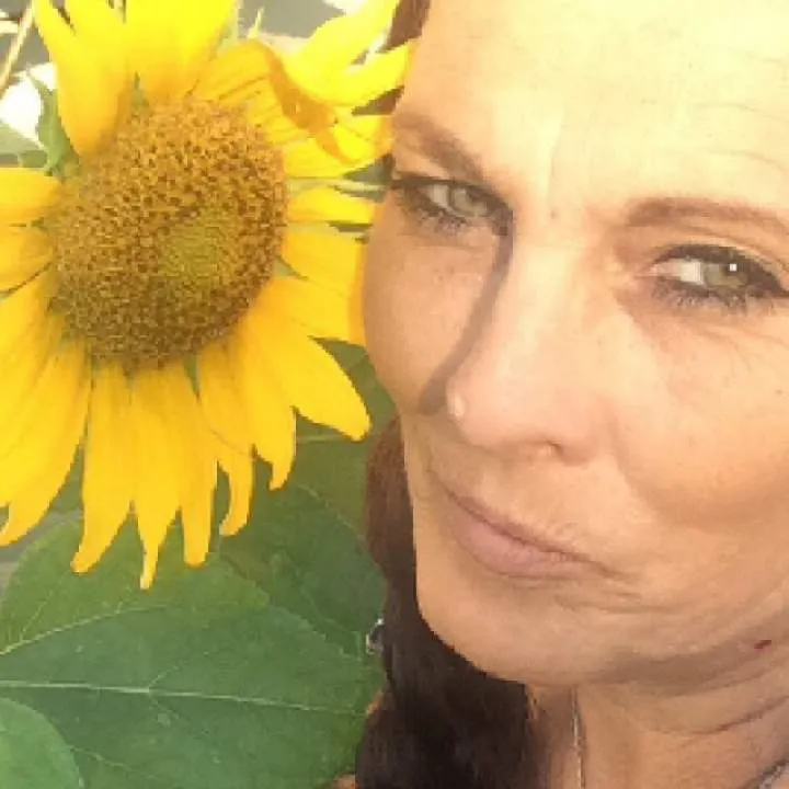 Becca Photo On Jungo Live