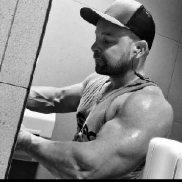 Gray Photo On Jungo Live